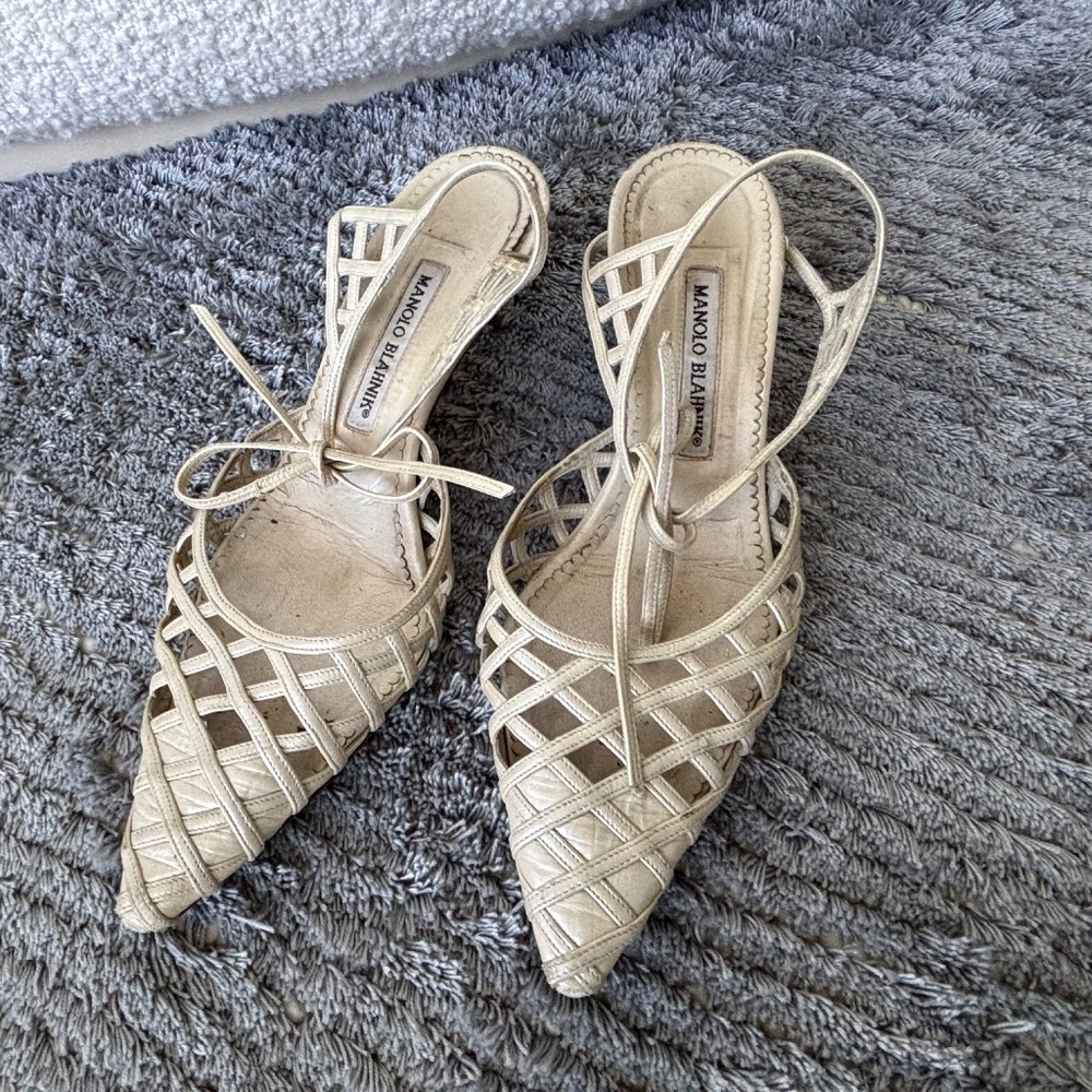 Manolo Blahnik Kitten Heel